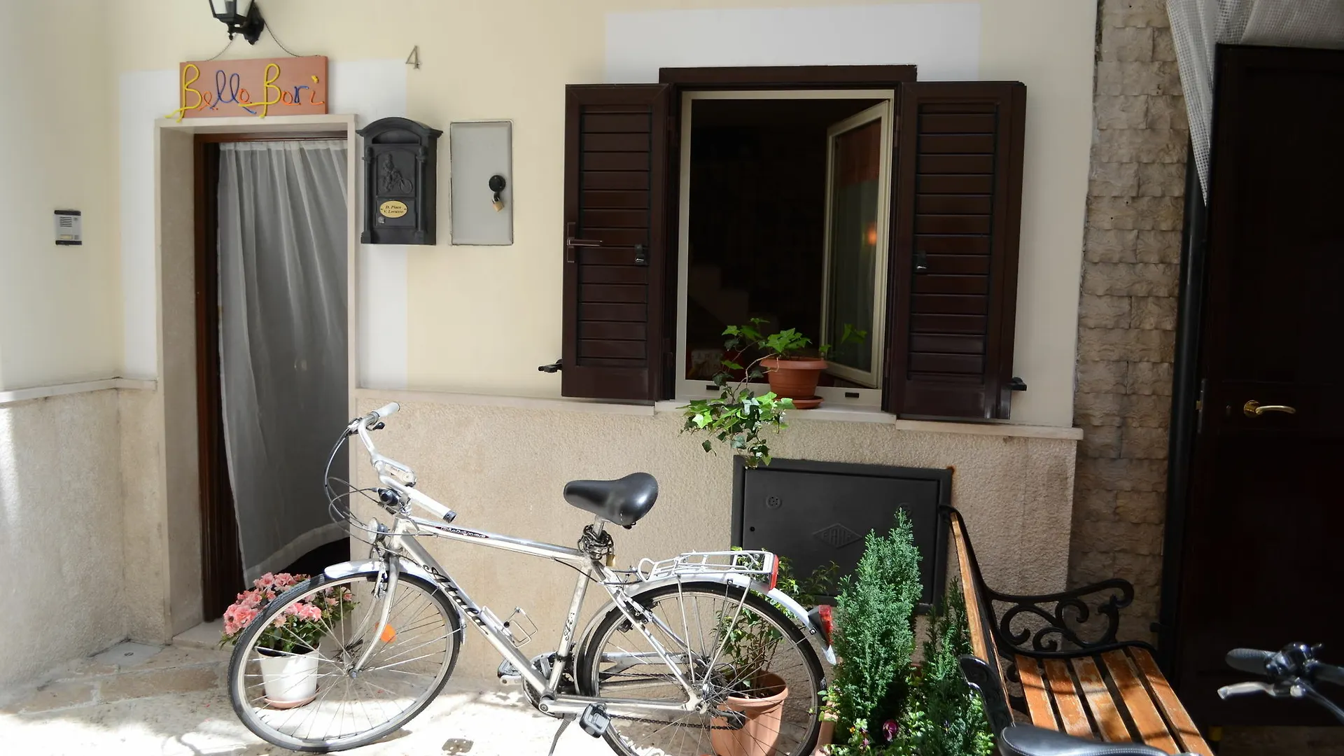 Bella Bari Villa 0*,